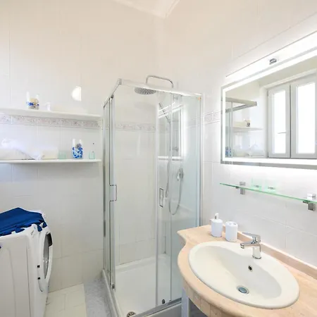 Apartment Myosotis - With Terrace In